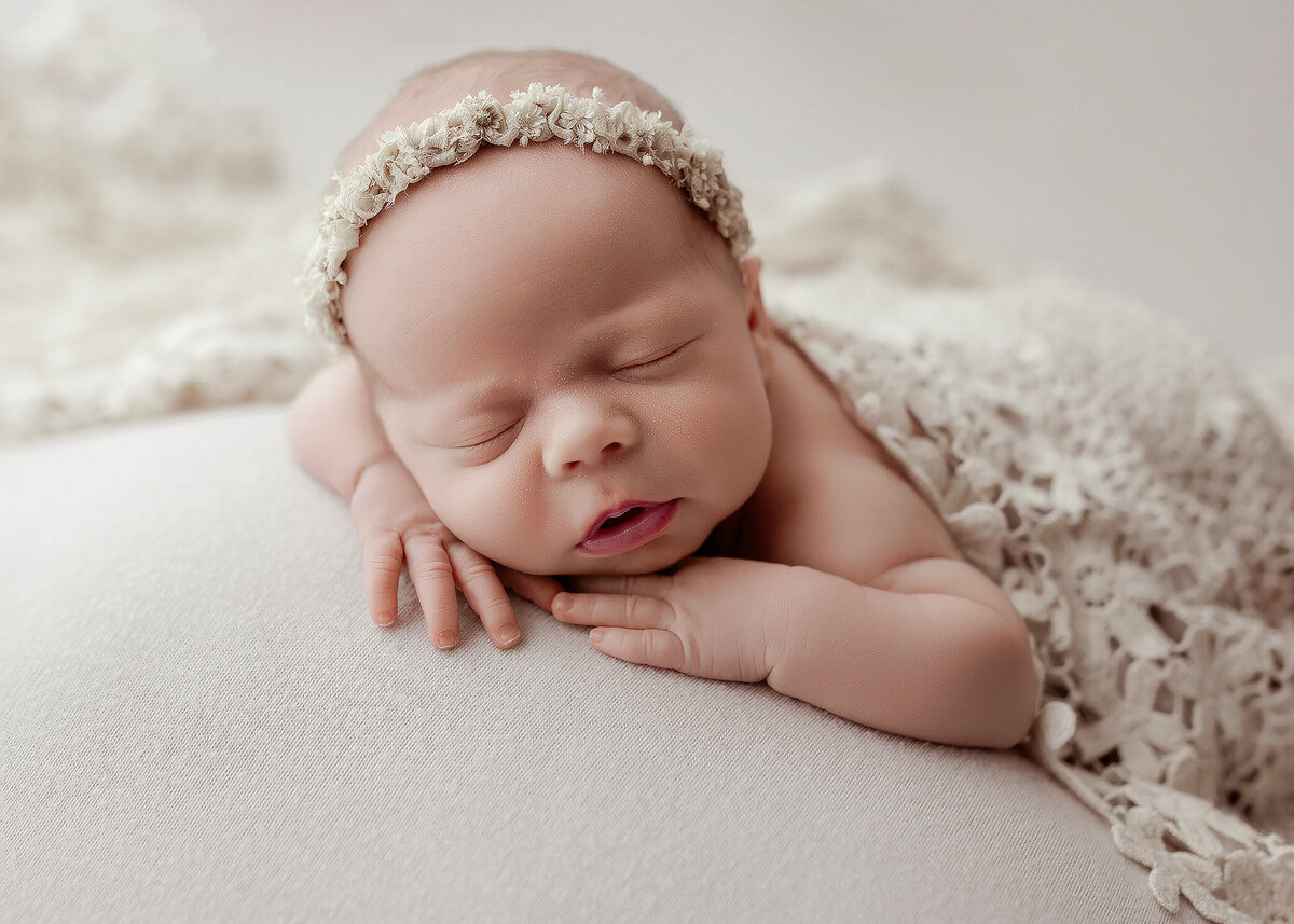 Edmonton Newborn Photography_Kelsie Kelly Photographer new 2024 (14)