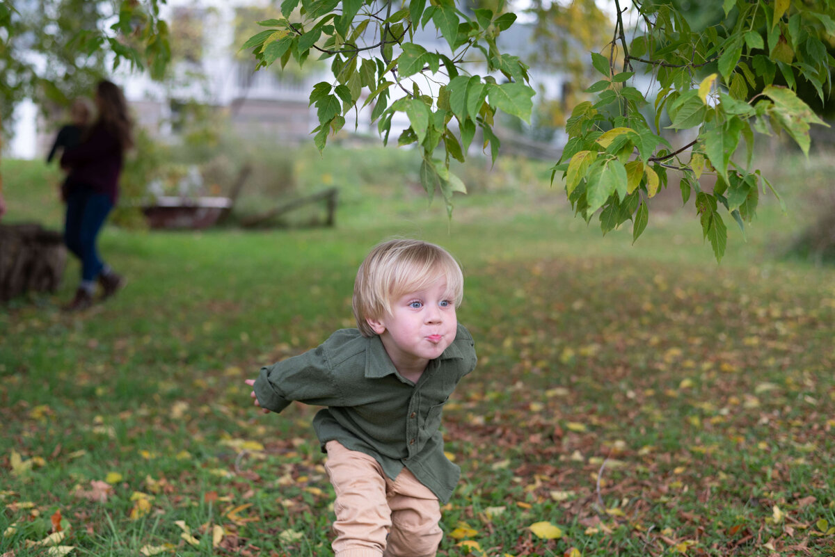 fall-family-photos-expression