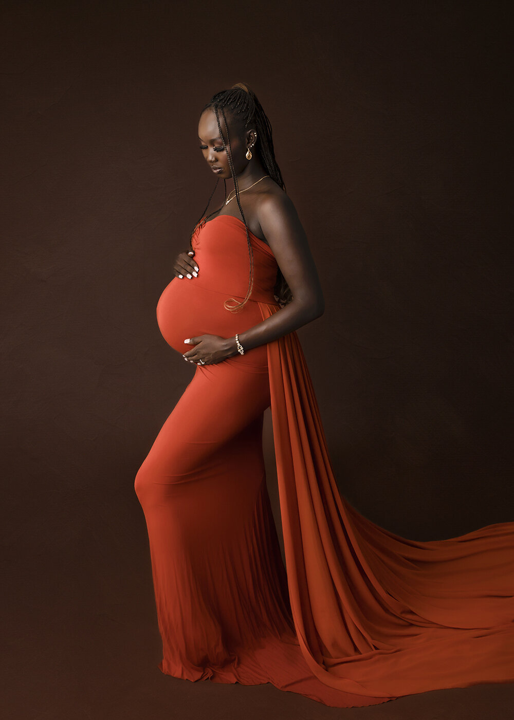 MATERNITY_PREGNANTWOMAN_BLACKWOMAN_REDDRESS