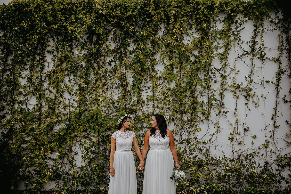 rad-red-wild-roots-unique-florida-elopement-chantilly-chic-celebrations-10