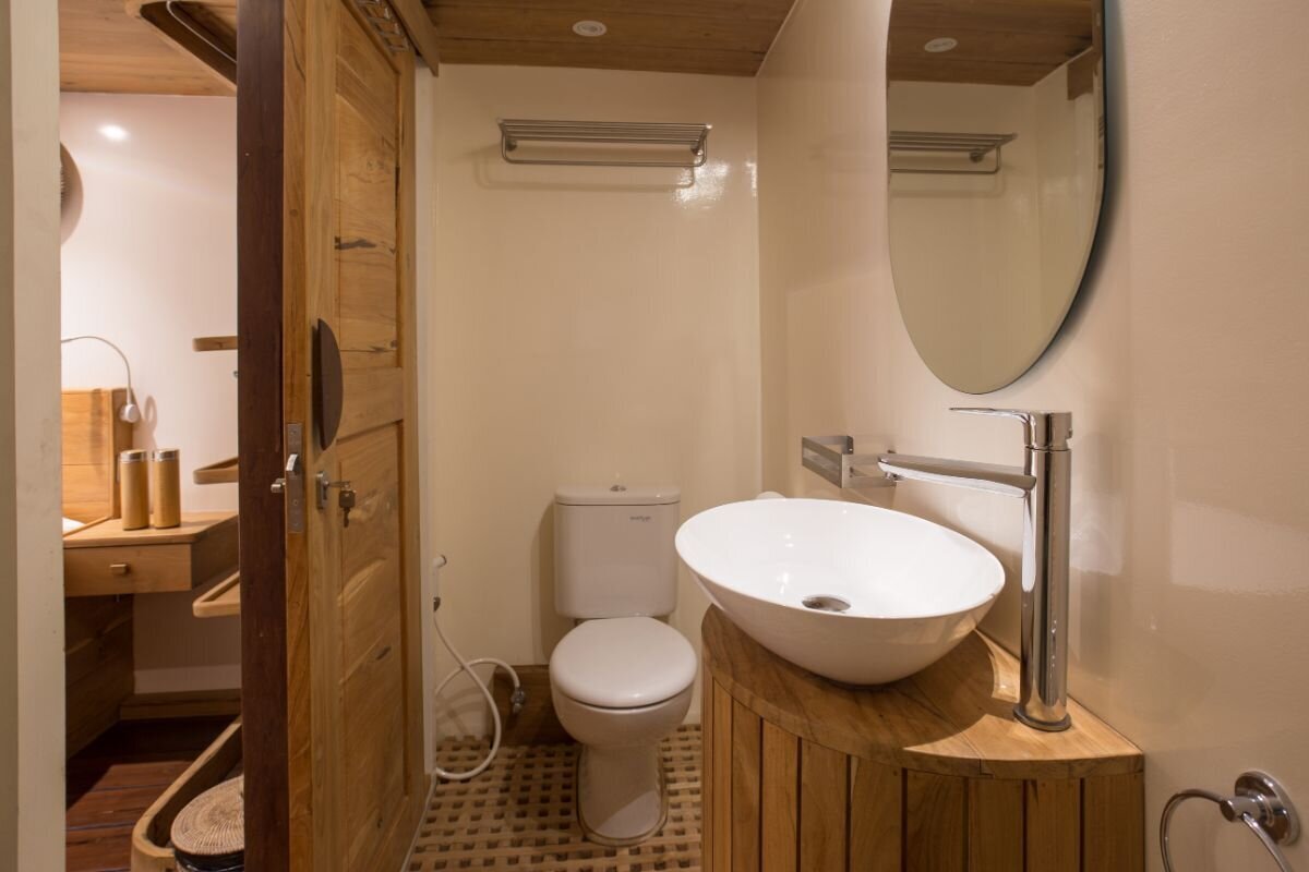 Harmoni Luxury Indonesia Yacht Charter - 21 (1)