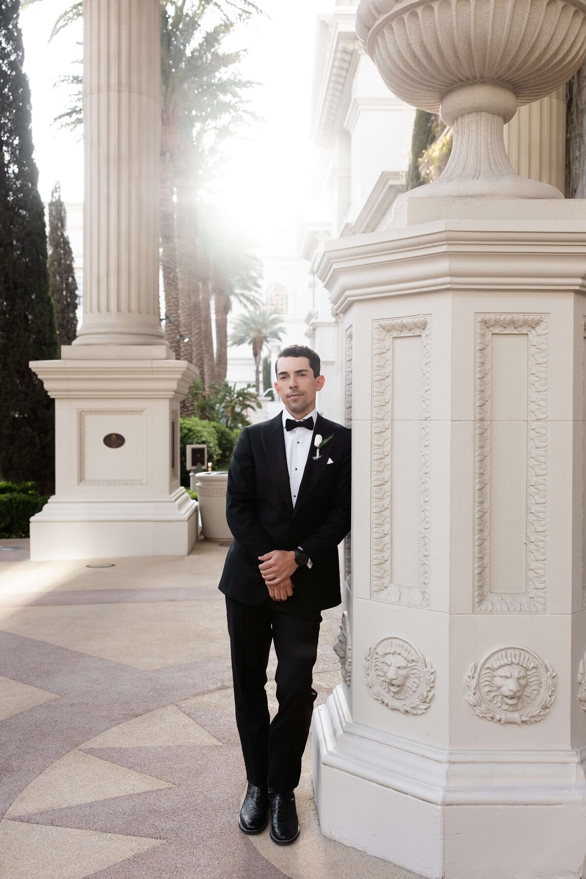 46riskyexposure_samantha-rydge_las-vegas-elopement-photography