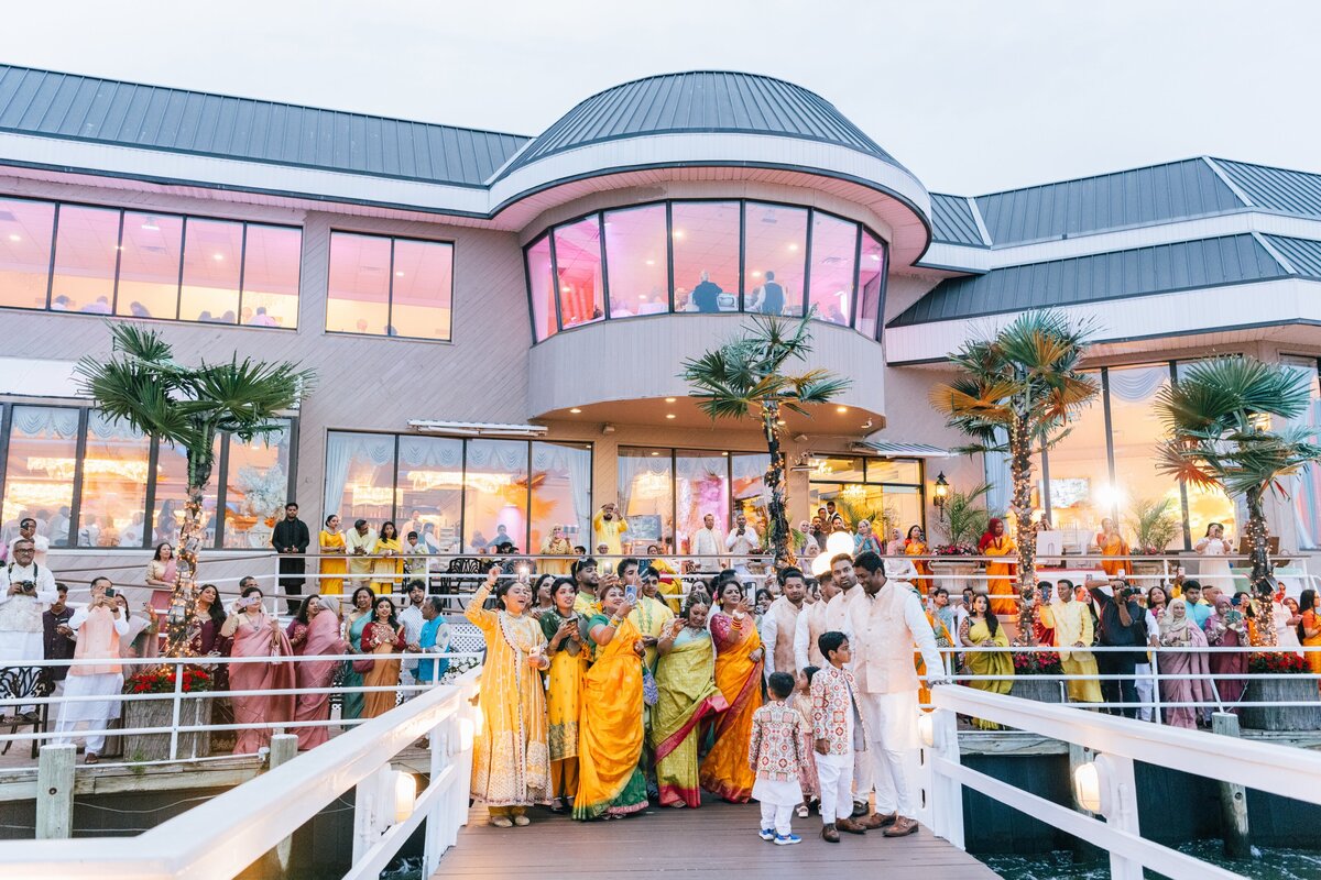 jpeg-optimizer_Chicago-wedding-photographers-Maha-Studios-Tasnia-Tanvir-Mehndi-712