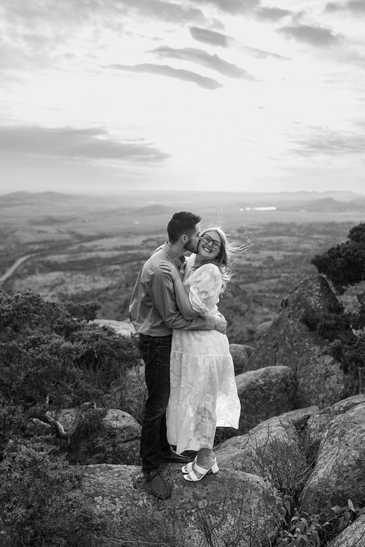 Tulsa Engagement Photos | Oklahoma + Destination Wedding Photographer | Madelyn Price Photos - Tulsa Wedding Photographer