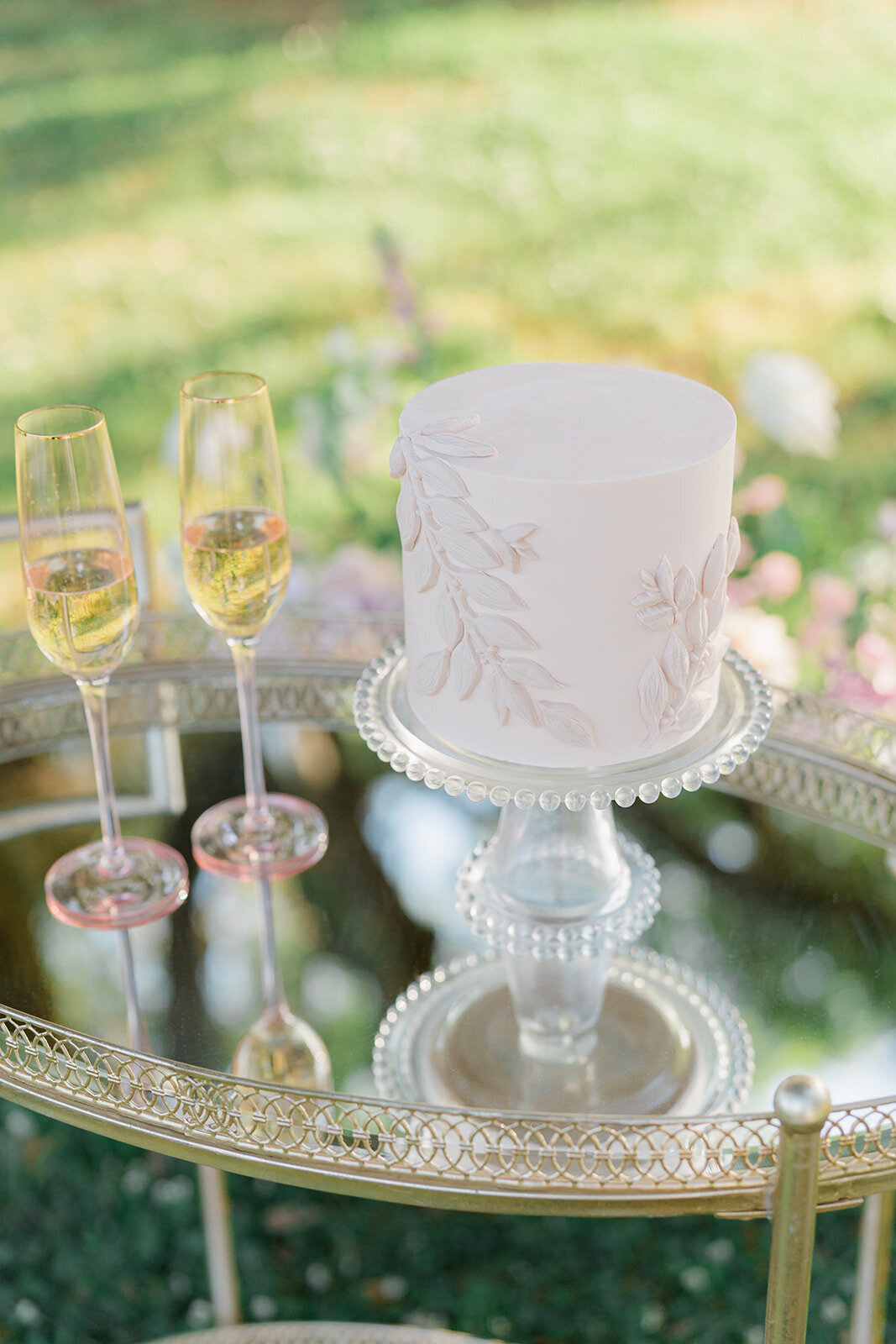 Erica + Matthew - Styled Elopement at Wingate Place - by Pure Luxe Bride Elopements - 7