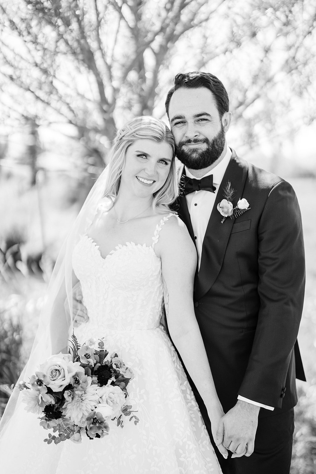river-bottoms-ranch-september-fall-park-city-wedding-pepper-nix-2331-1306bw