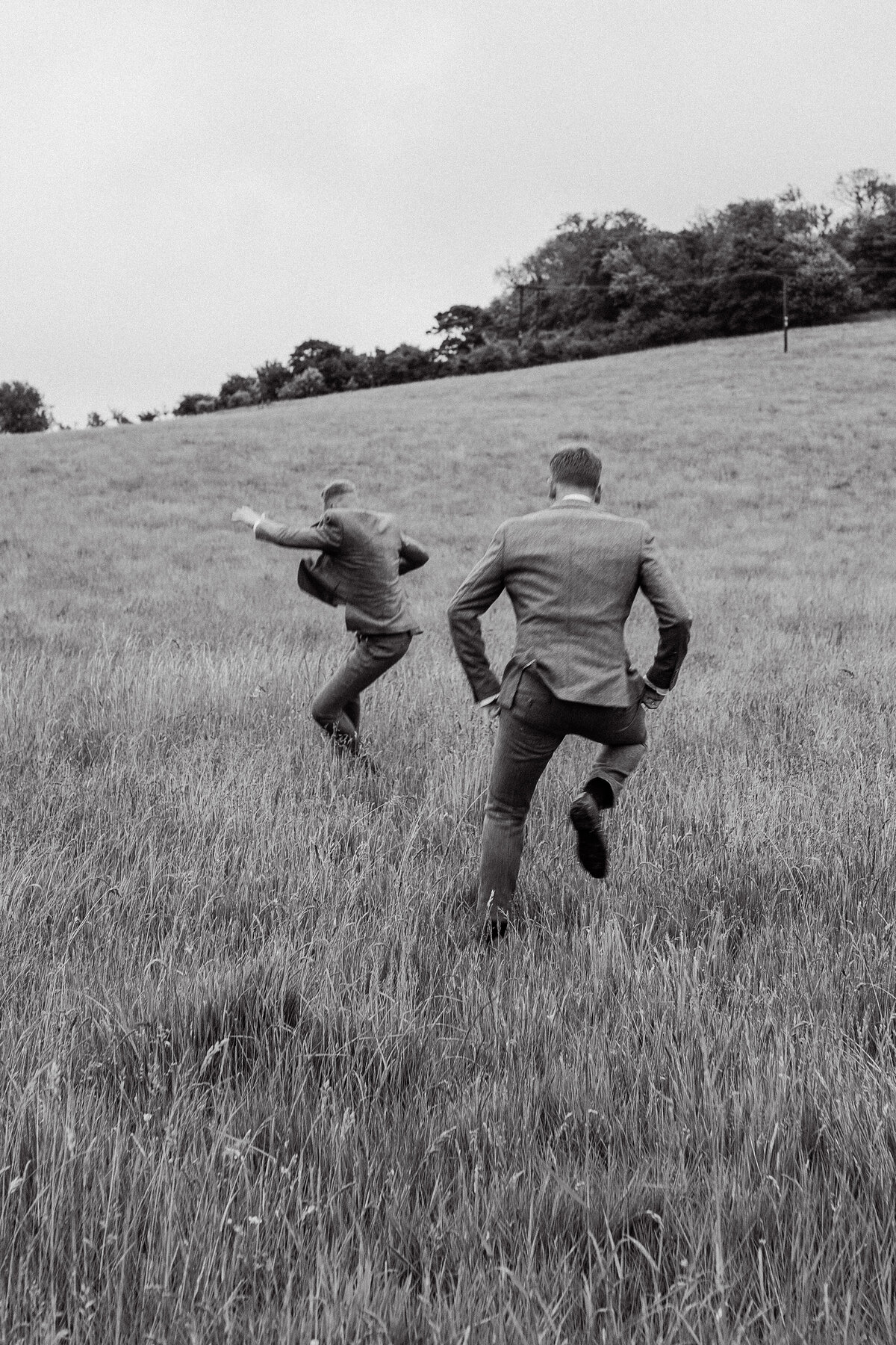 0160 country weddings at Upwaltham Barns in West Sussex