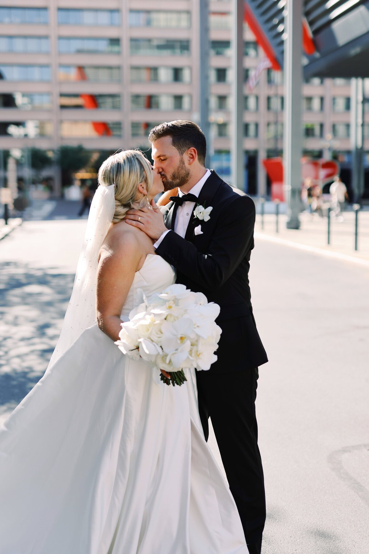 Modern Monochromiatic Wedding Photography in Washington 9