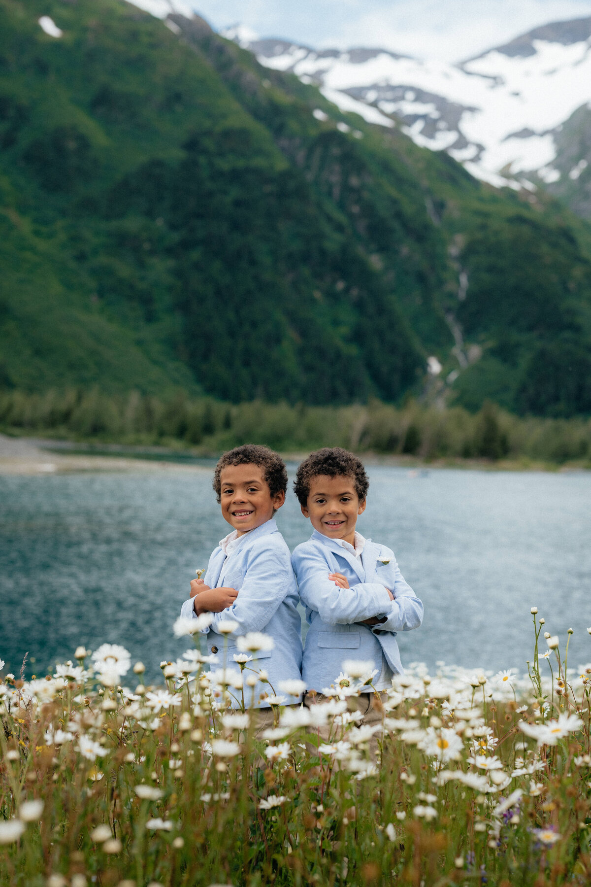Richards-Family_Portage-Valley-Alaska_EmeliaKPhotography-1