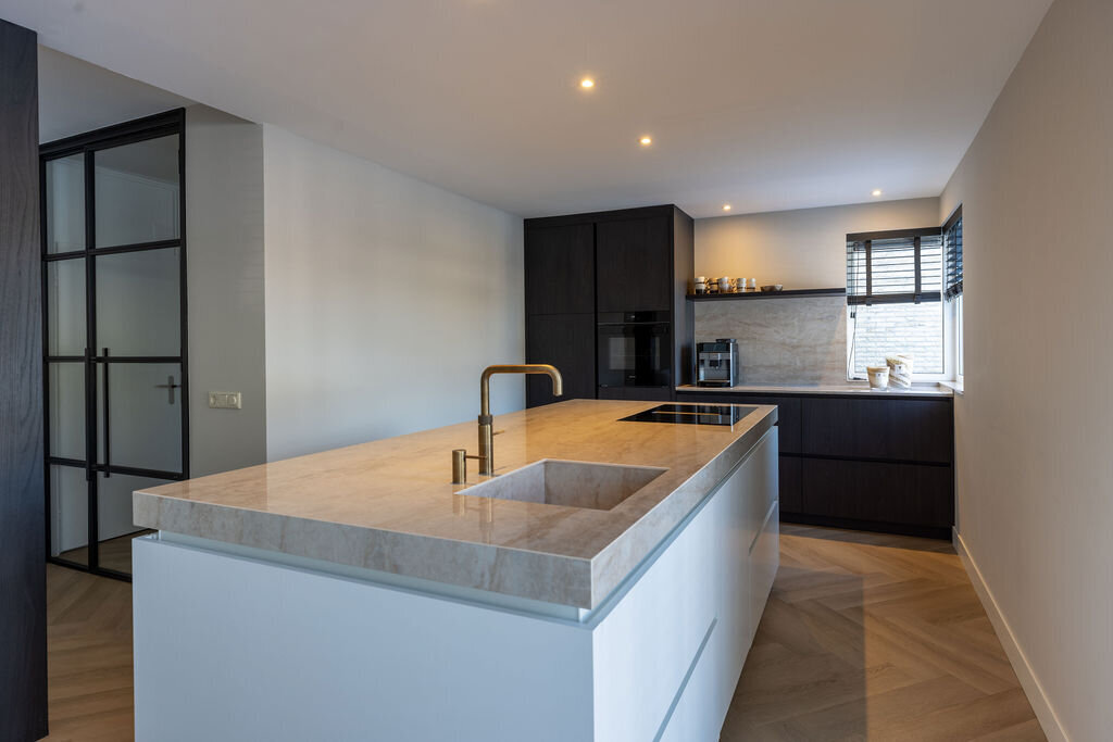 3M5A5001-HDR-THEPLACETOBIBI-PUUR-HR