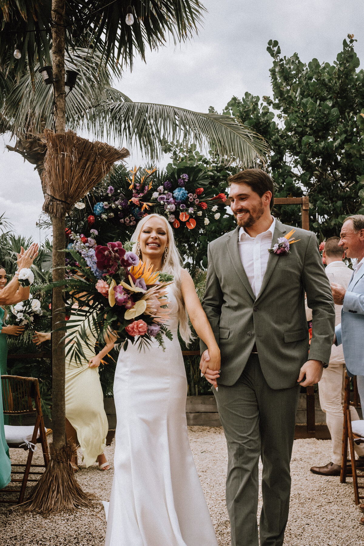 Ambar + Alejandro with Tulum Wedding Photos-02-1049