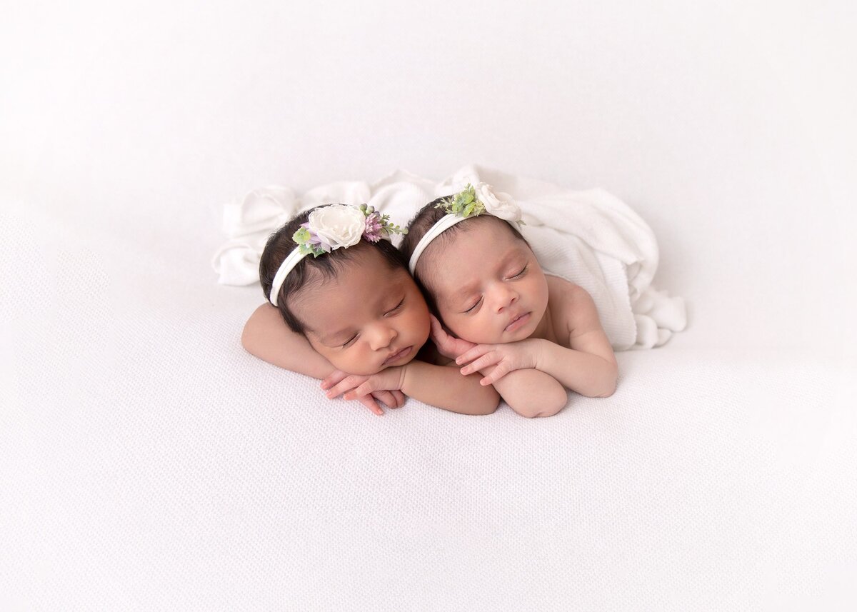 DURHAM_REGION_BABY_PHOTOGRAPHY_OF_TWINS