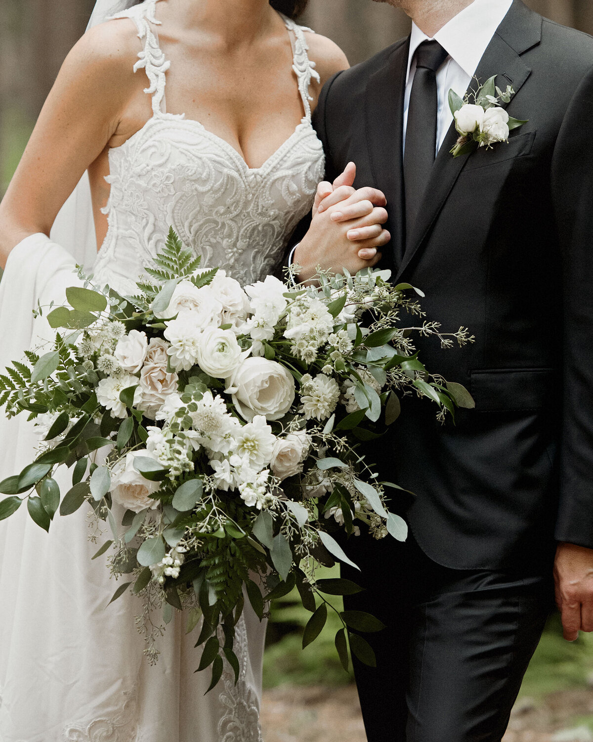 Rustic Modern Summer Catskills Wedding 746 Bouquet Detail