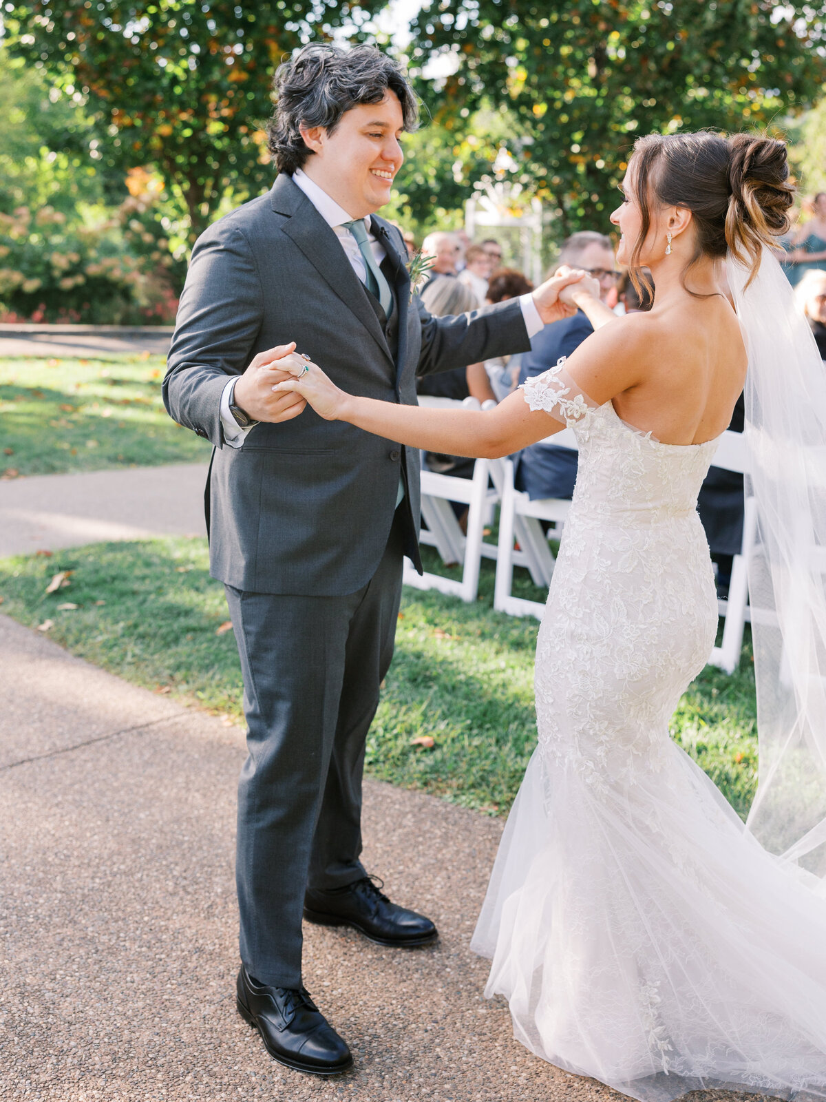 pittsburgh-wedding-photographer-phipps-botanic-gardens-conservatory-wedding-outdoor-lgbtq-luxury-photography-light-and-airy42