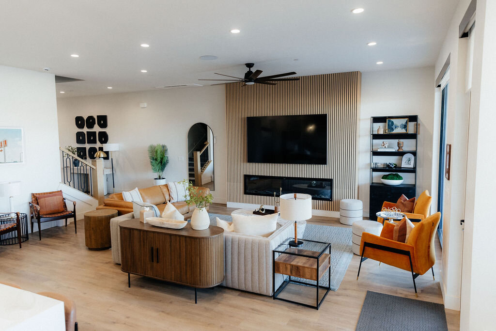 Beezah_FrankiesPlace_ALL-211