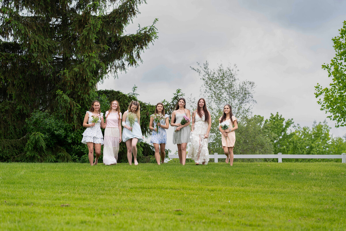 Cleveland-Akron-Senior-Photographer-Picnic-park