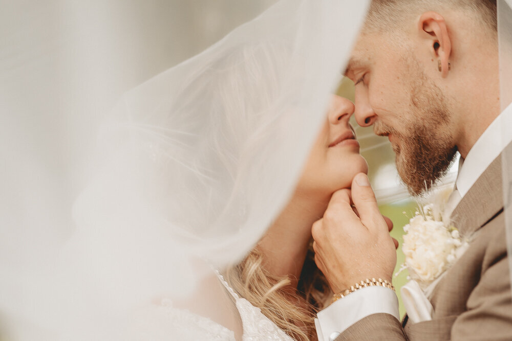 Elizabeth Priniski Madison Wedding Photogapher - Brauns-36