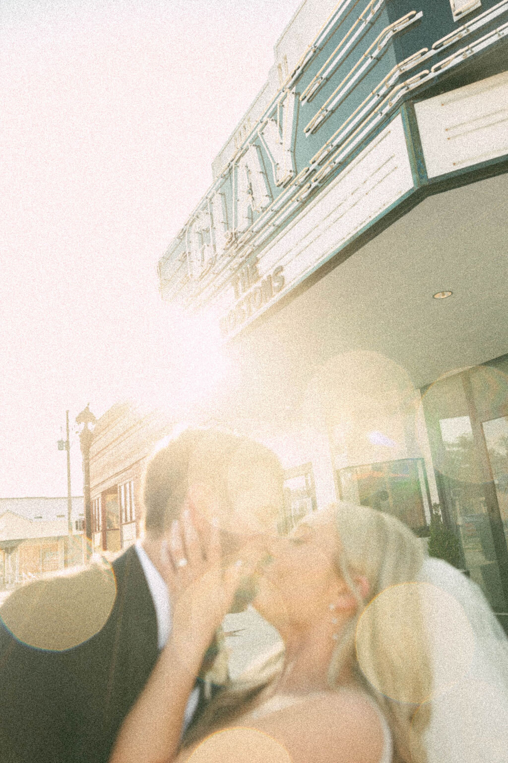christinakarstphotography_jacksonvilleweddingphotographer_claytheatrewedding-346