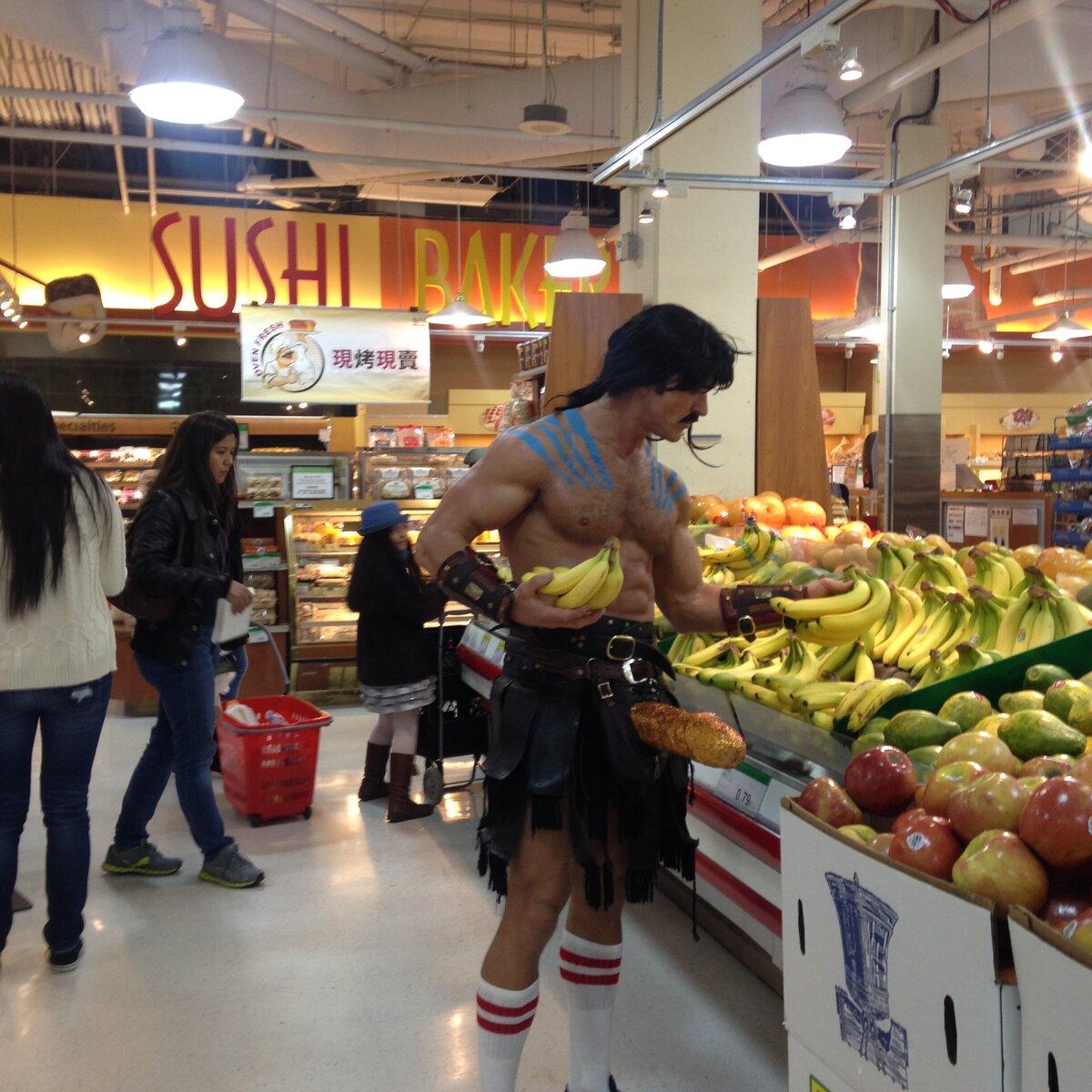 Brent Ray Fraser Khal Drogo Grocery Shopping 2018