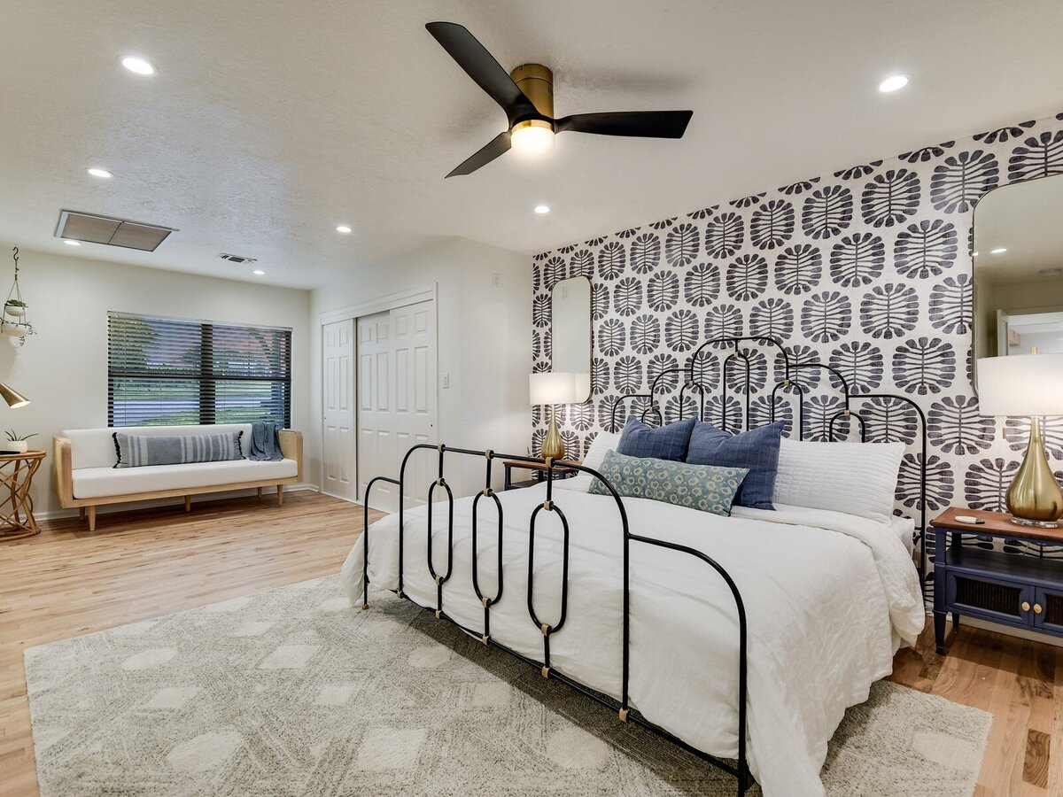 Main bedroom with blue decorative wall