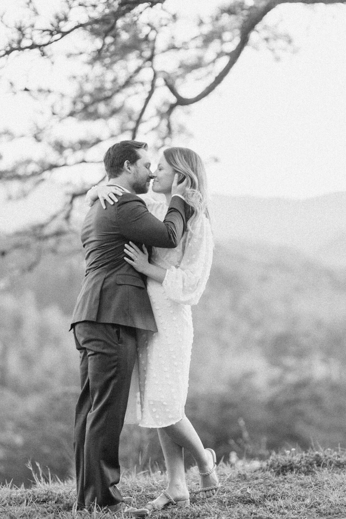 Alyssa and Craig Moutain Engagement - FootHills Parkway - East Tennessee Wedding Photographer - Alaina René Photogrphy-122-2