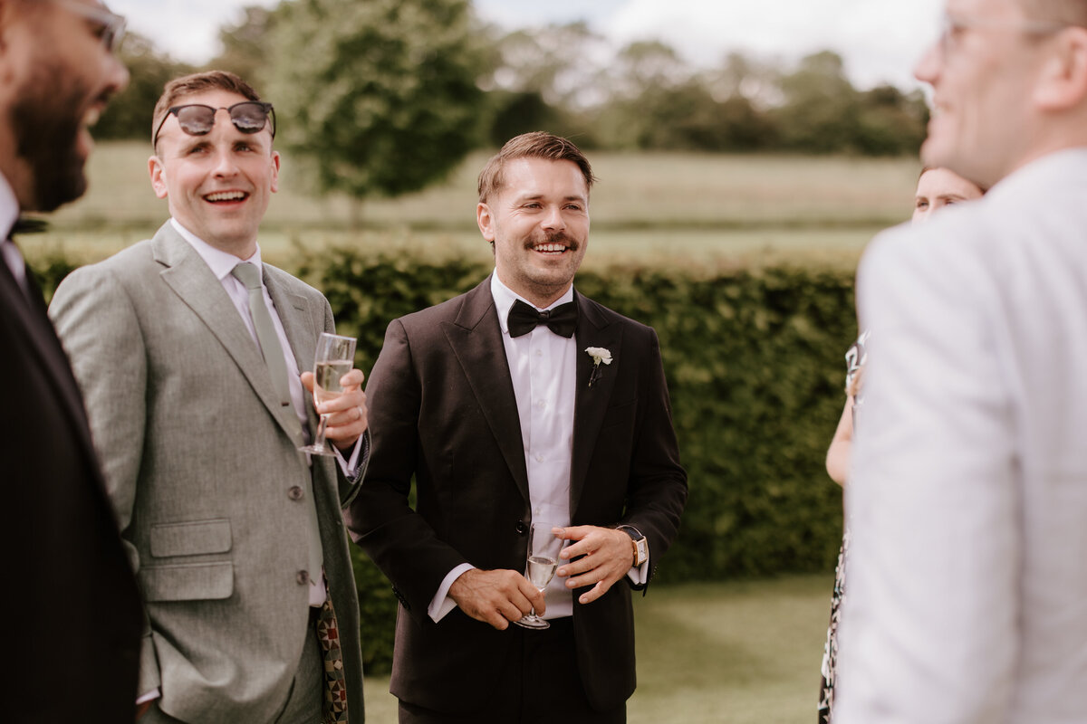 suffolk-wedding-photographer-r&n45