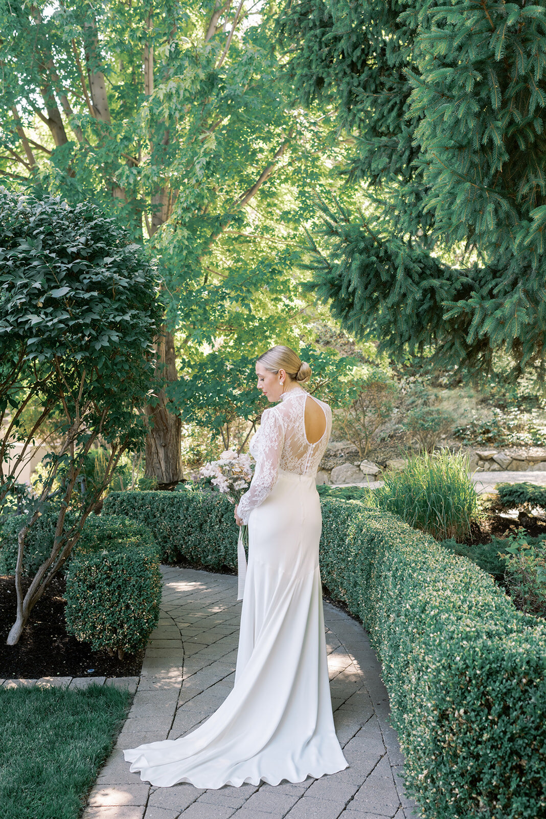 minted-photography-okanagan-kelowna-destination-wedding-photographer-wedding-kelowna-estate-wedding-madison-and-brandon-25