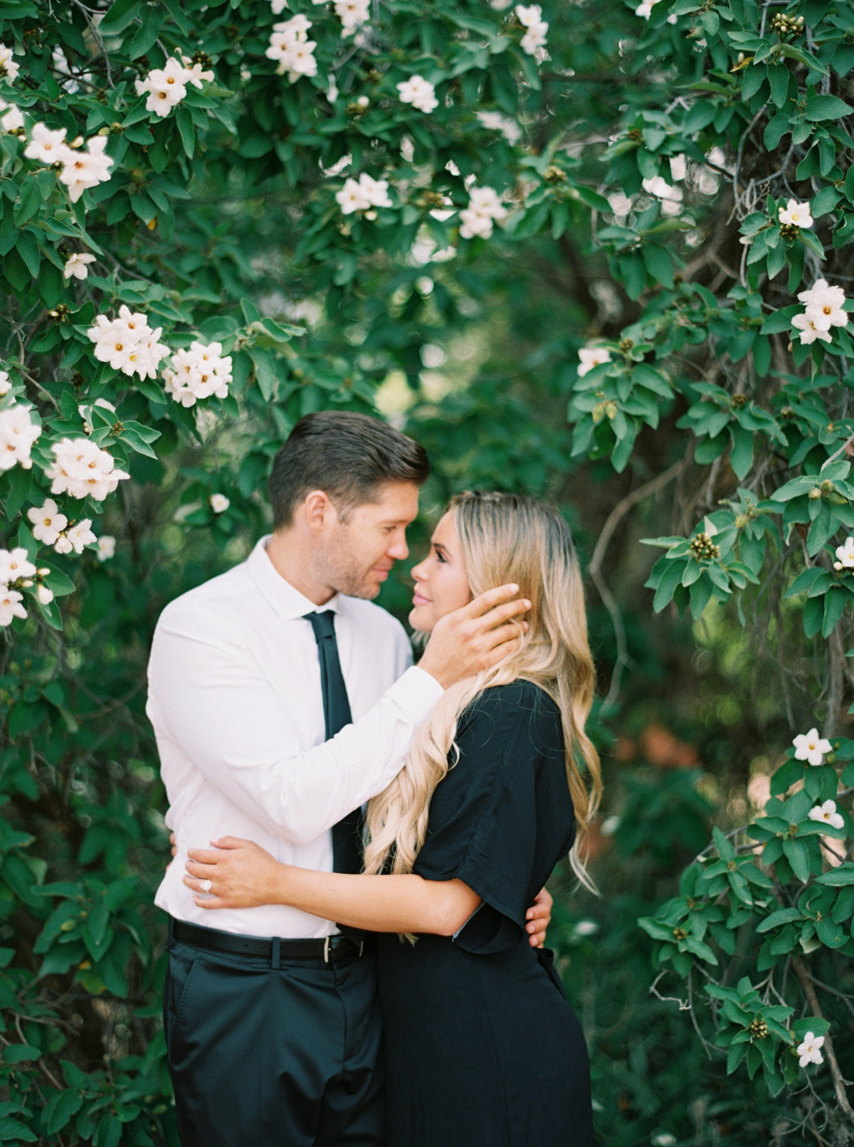 Vanessa & Kris | Engagement Session | Boyce Thompson Arboretum | Mary Claire Photography | Arizona & Destination Fine Art Wedding Photographer