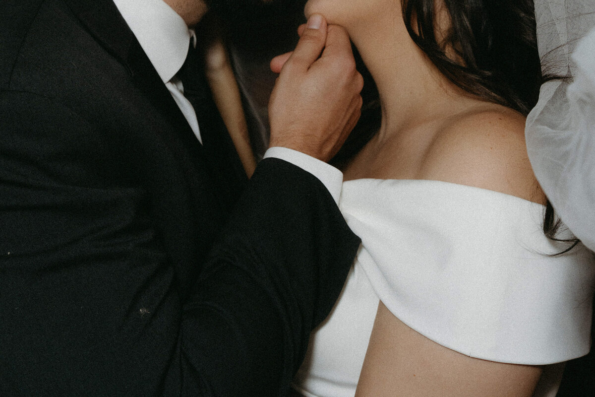 Alexandra-Hutchison-Photography-Wedding-And-Elopement-Photographer-Based-In-Halifax-Nova-Scotia-Canada19