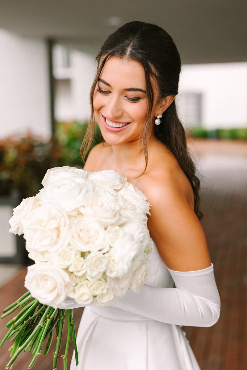 evansville-country-club-wedding-first-look-moment28
