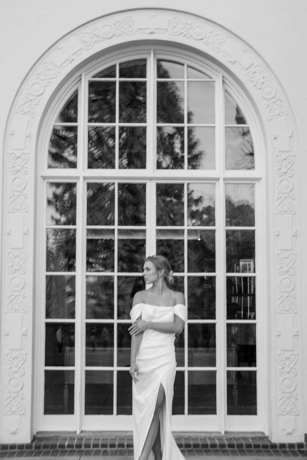 Luxury Wedding At Villa Montalvo bride portraits