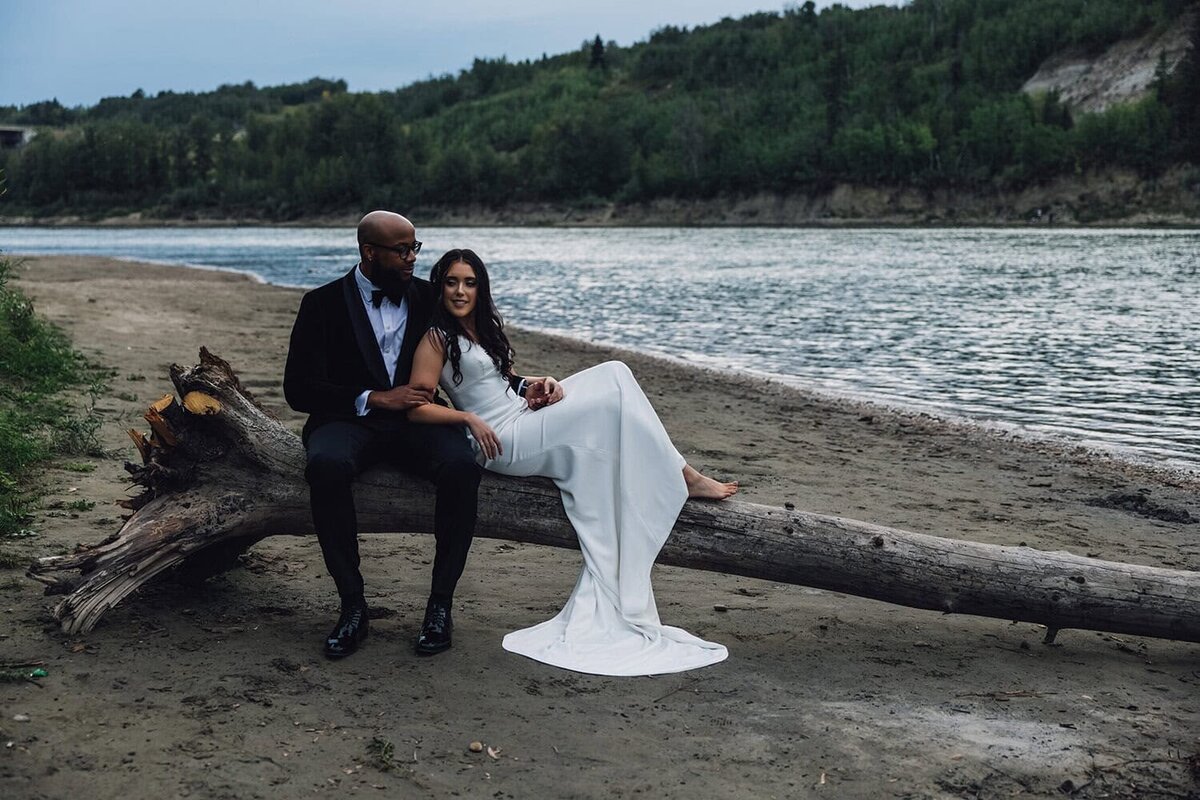 Alberta elopement and micro-wedding galleries by Allie Knulls Photography