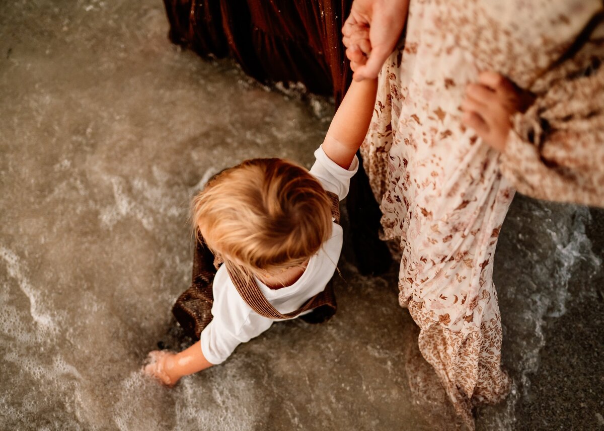 Chasing Creative Family Portraits 2024-139