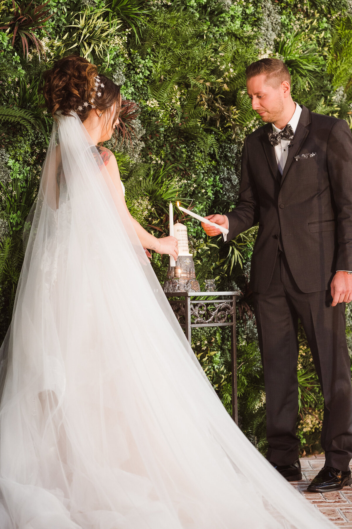whimsical-wedding-photographer-nj-by-suess-moments-at-the-perona-farms-refinery
