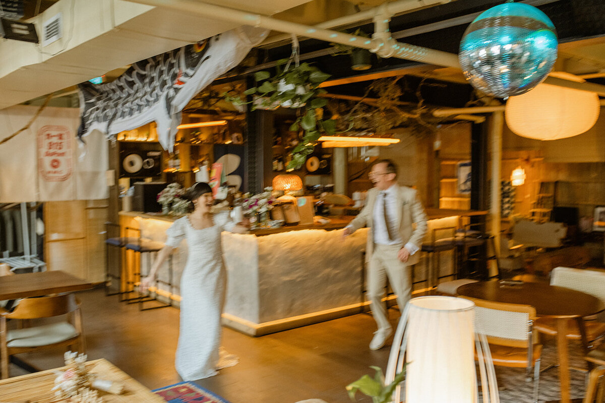 downtown-toronto-junto-studio-nontraditional-cool-modern-wedding-whim-and-willow-photo861