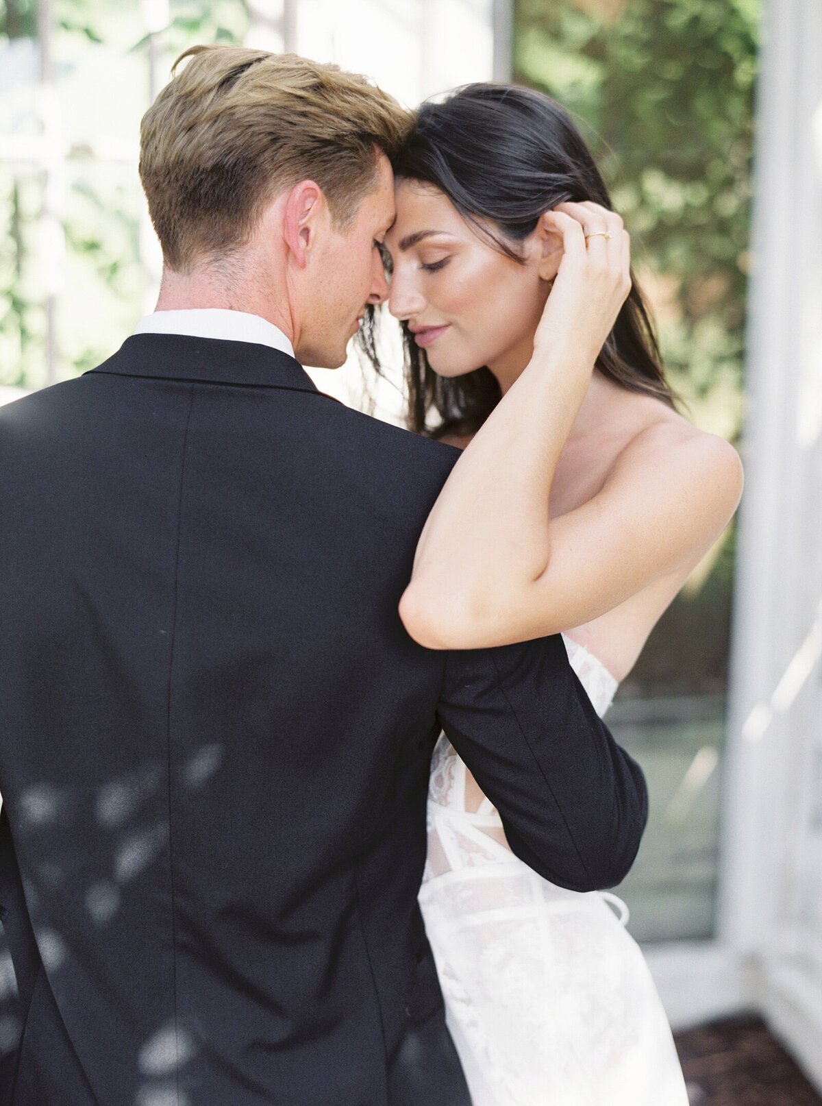 Mint Spring Farm Wedding Venue with Sarah Sunstrom Photography on Wedding Sparrow_0026