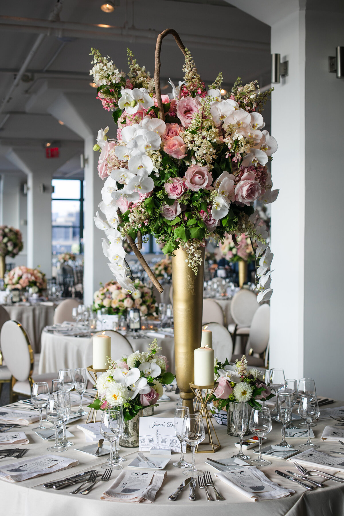 wedding-reception-table-flower-detail