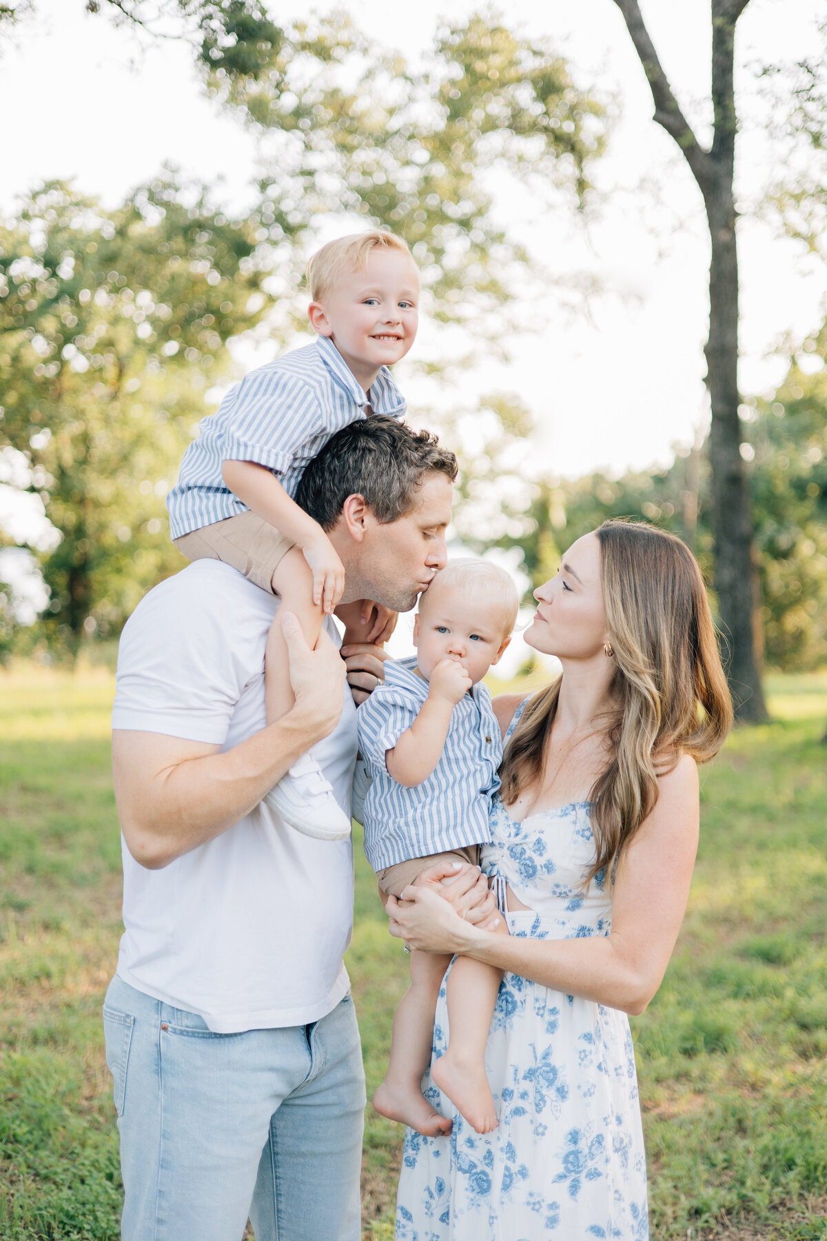 Flower Mound, TX family session in a lakeview, woodsy property.