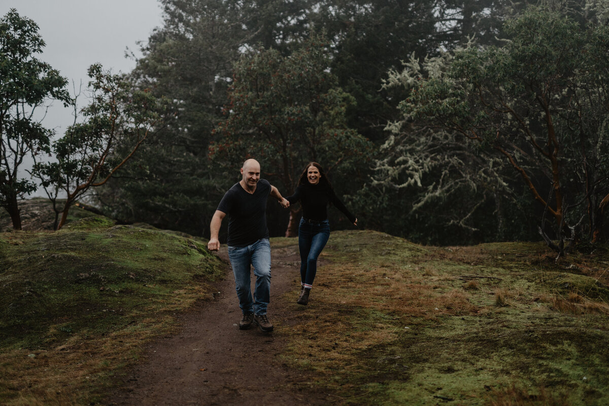 Nanoose Notch Hill Rainy West Coast Date Day Session_111