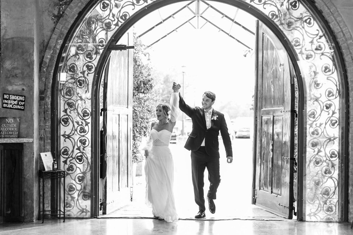 westernrootsandfallromancemorganandjimmysoldedobbinstationwedding65