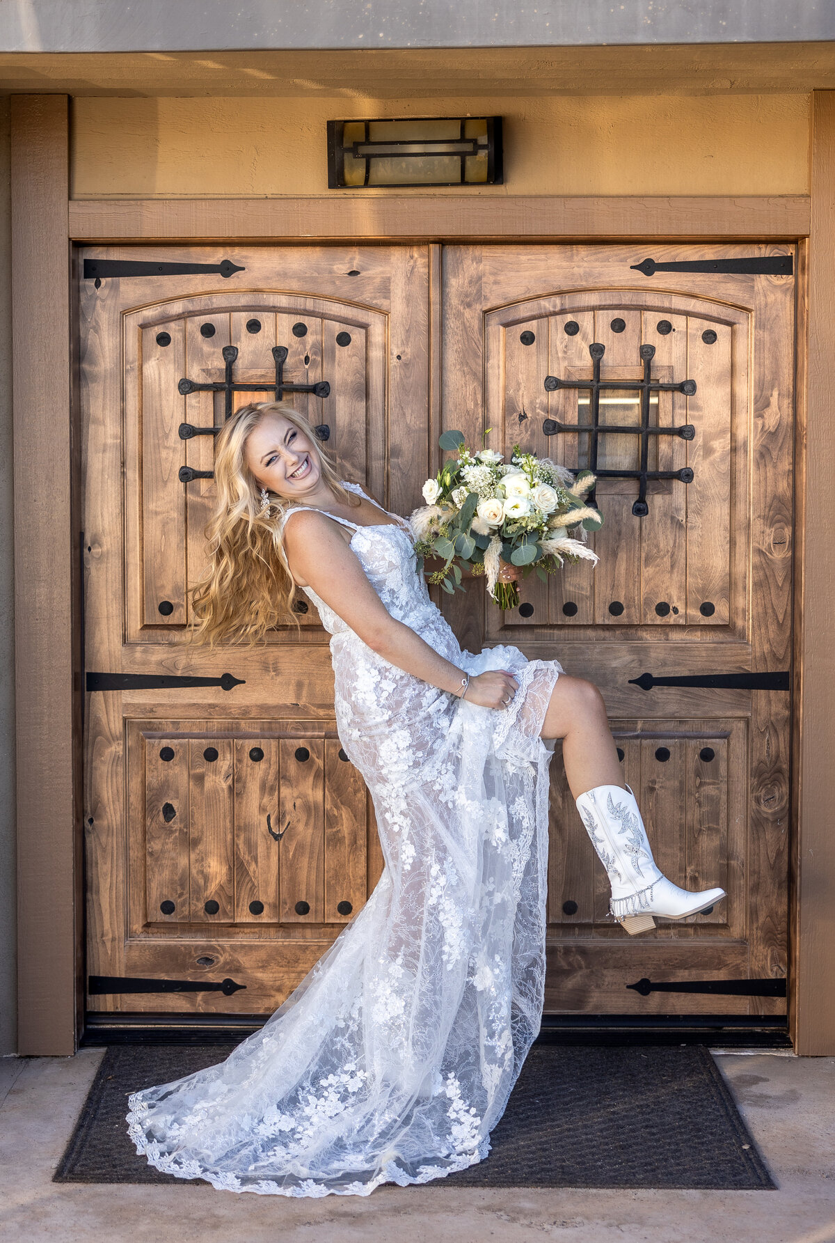 Elona_Shea_photography_Famliy_Wedding_Lake_Havasu_Arizona_Kingman_elks_lodge_wedding_graves-77