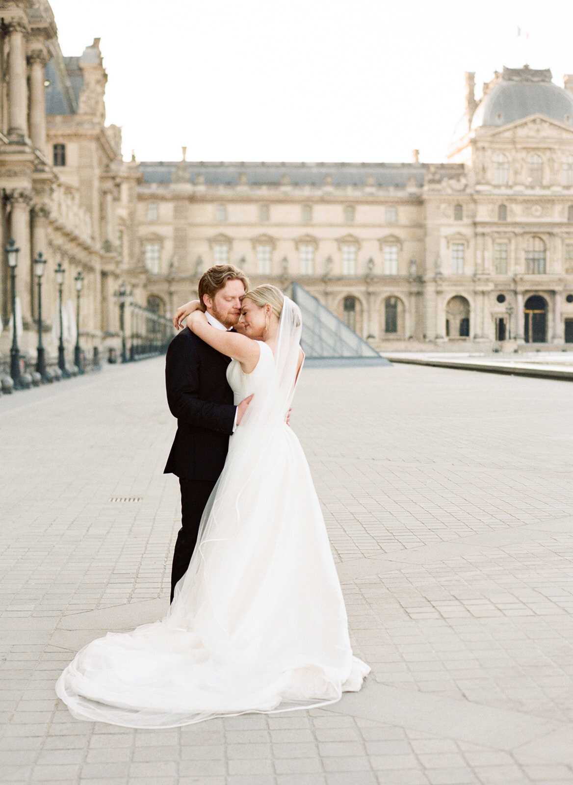 Herndon_Banks_Wedding_Paris_France_TaraHodgesPhotography106