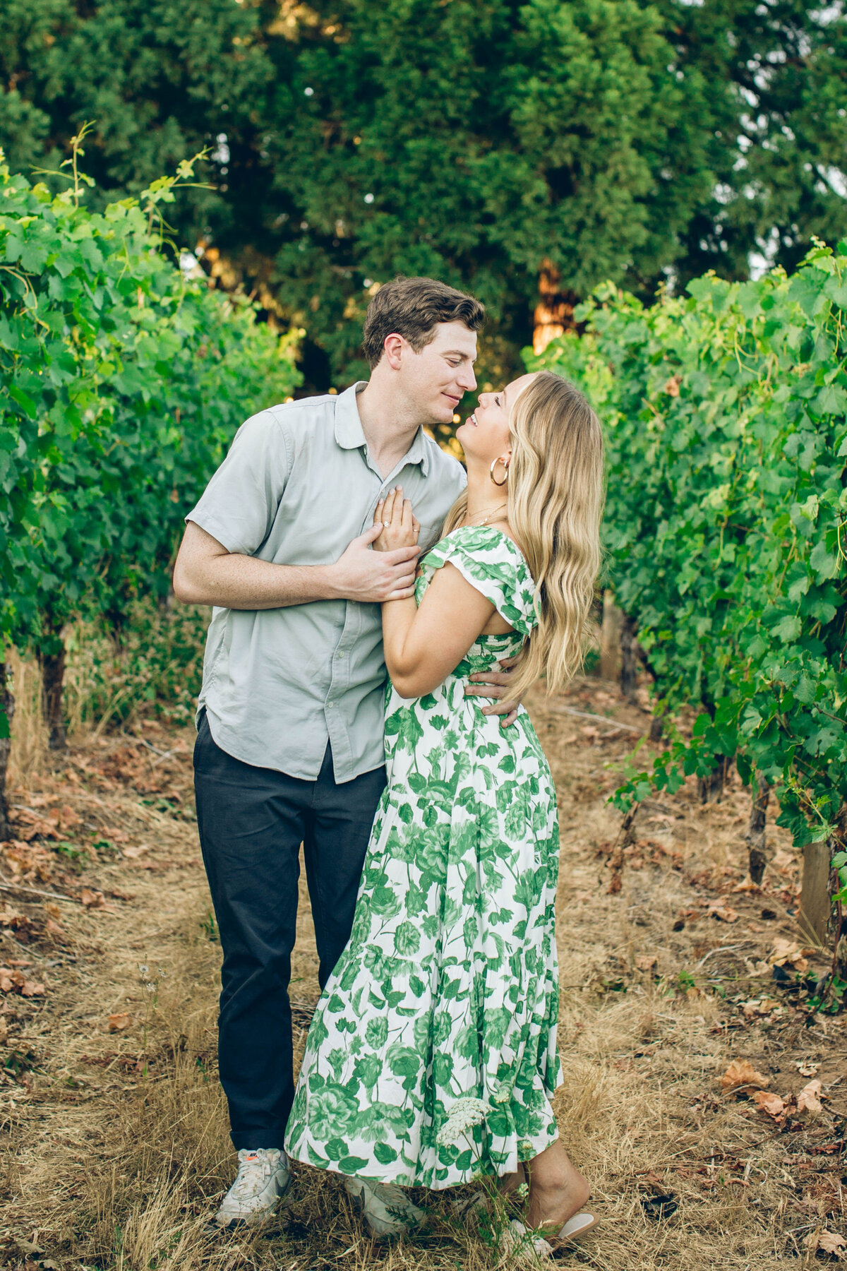 the-allison-inn-spa-proposal-wedding-engagement-photos-8