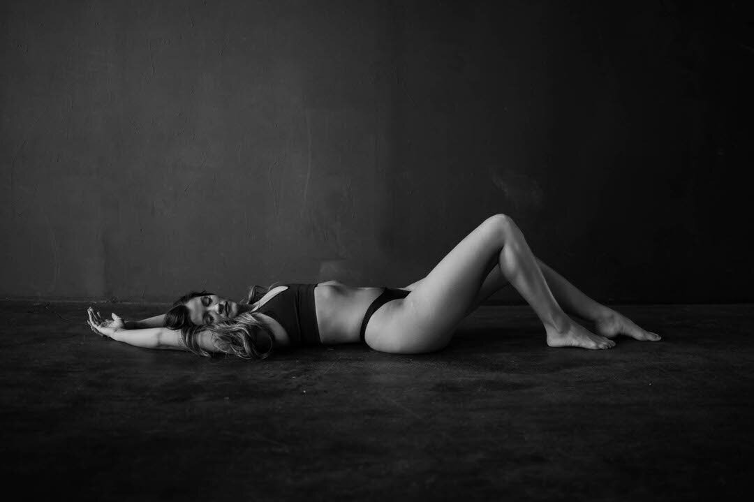 Boudoir portrait session st paul minnesota Baylie wausau wi jessie alaura studios-57