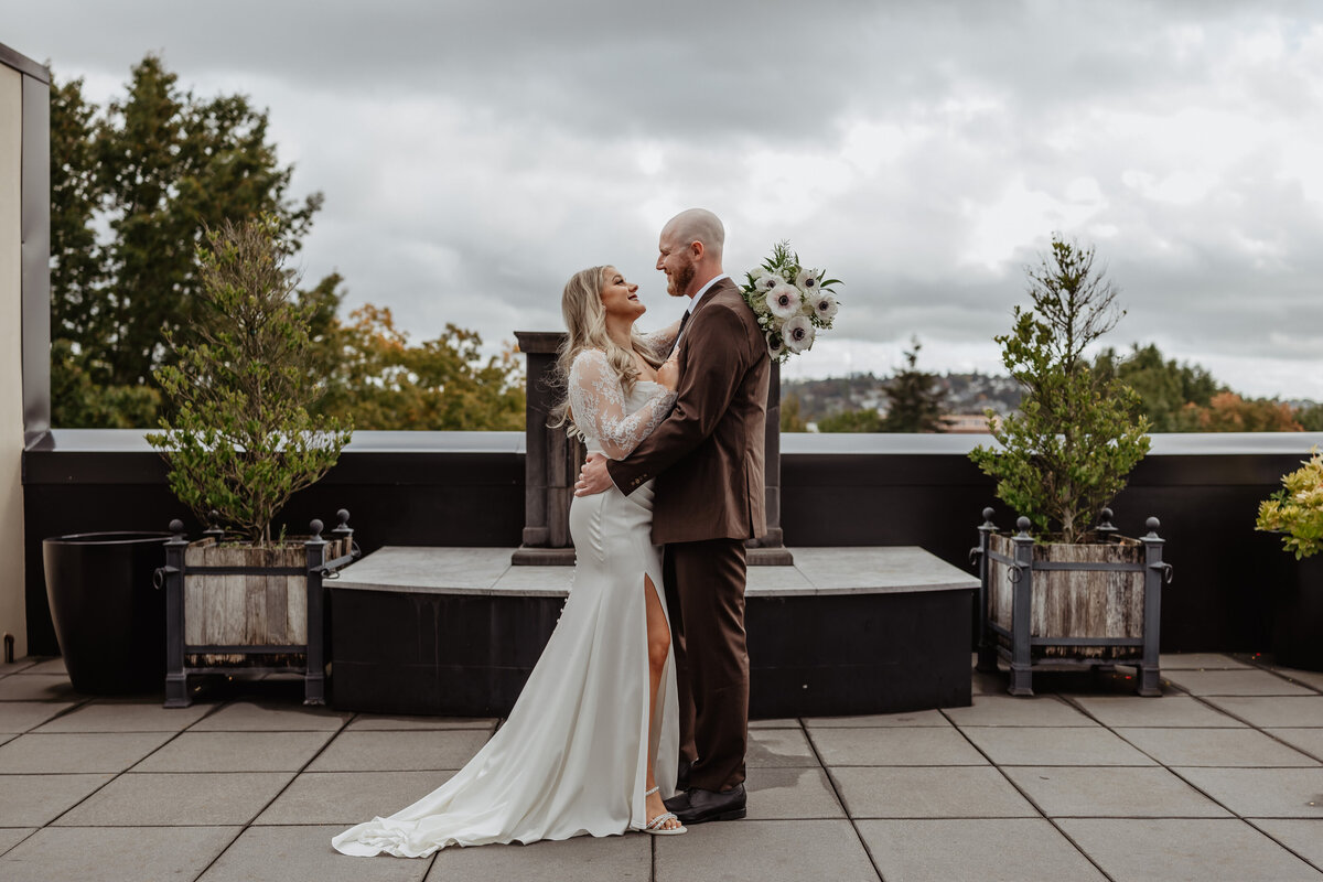 jessica-tyler-olympic-rooftop-pavilion-wedding-179