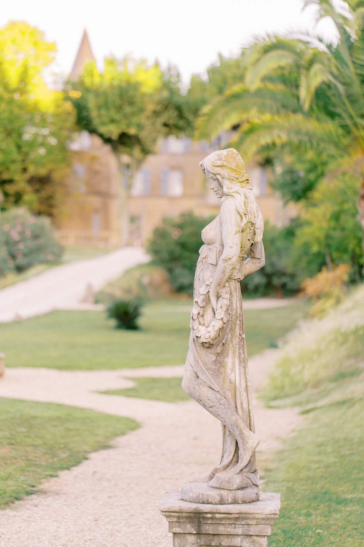 Maïlys Fortune Photography Husband Wife Wedding Weddings Photography France Switzerland Italy Timeless Dreamy Imagery Bilingual French English Destination Weddings Destination Wedding Provence French Riviera Paris Lake Como Tuscany6