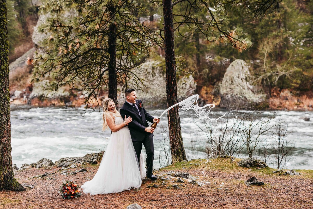 Elopement at Bowl and Pitcher Riverside State Park Spokane Washington Photographer - Clara Jay Photo-7