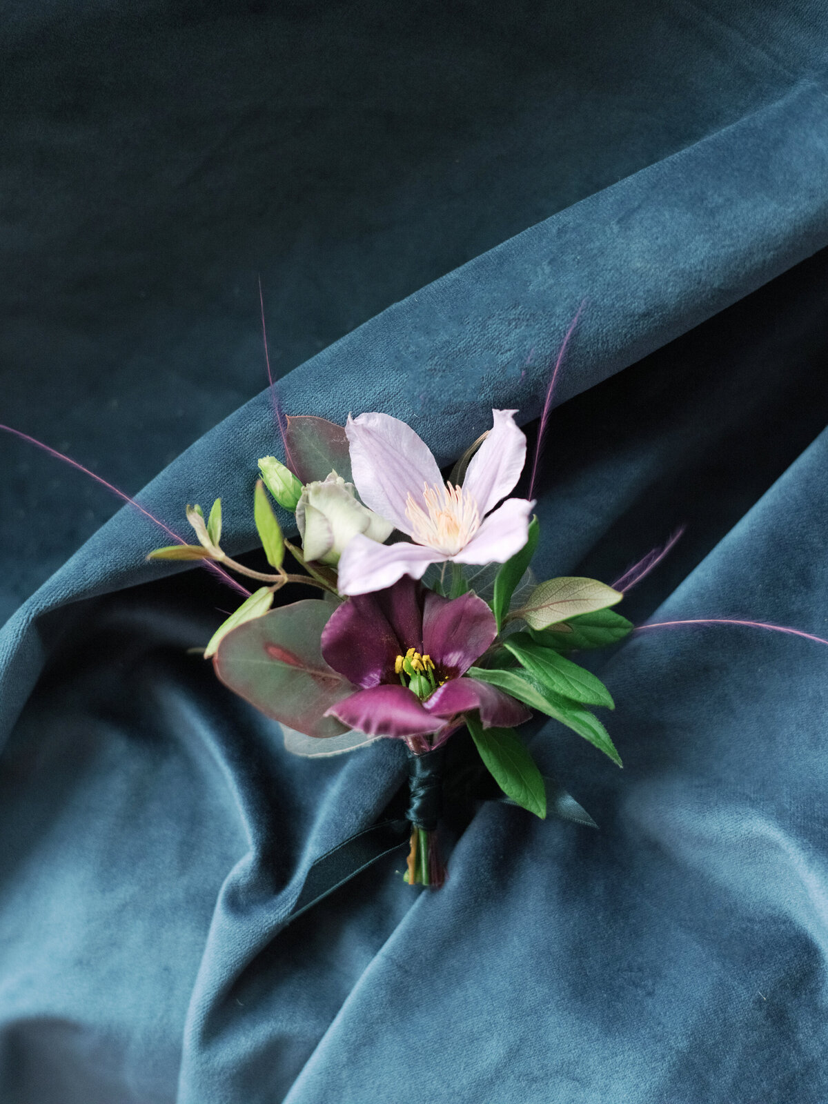 casa-dos-penedos-portugal-wedding-navy-purple-bout