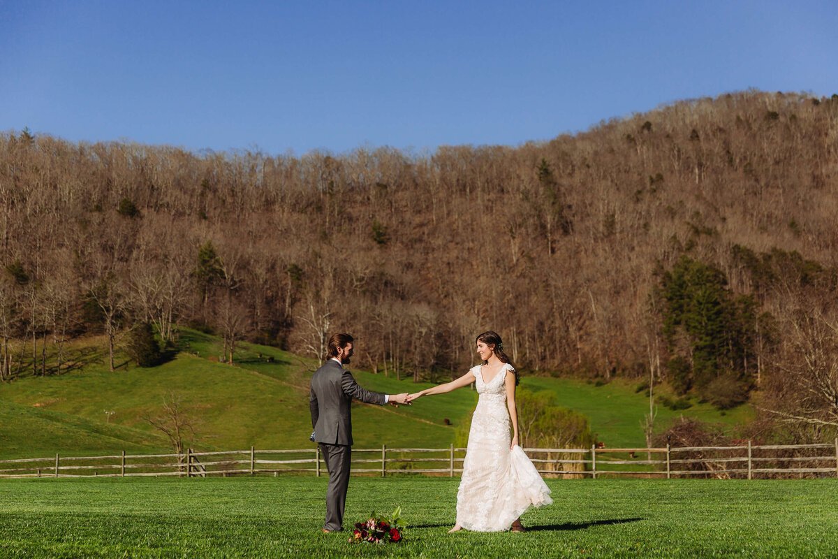 Claxton-Farm-NC-Elopement-31