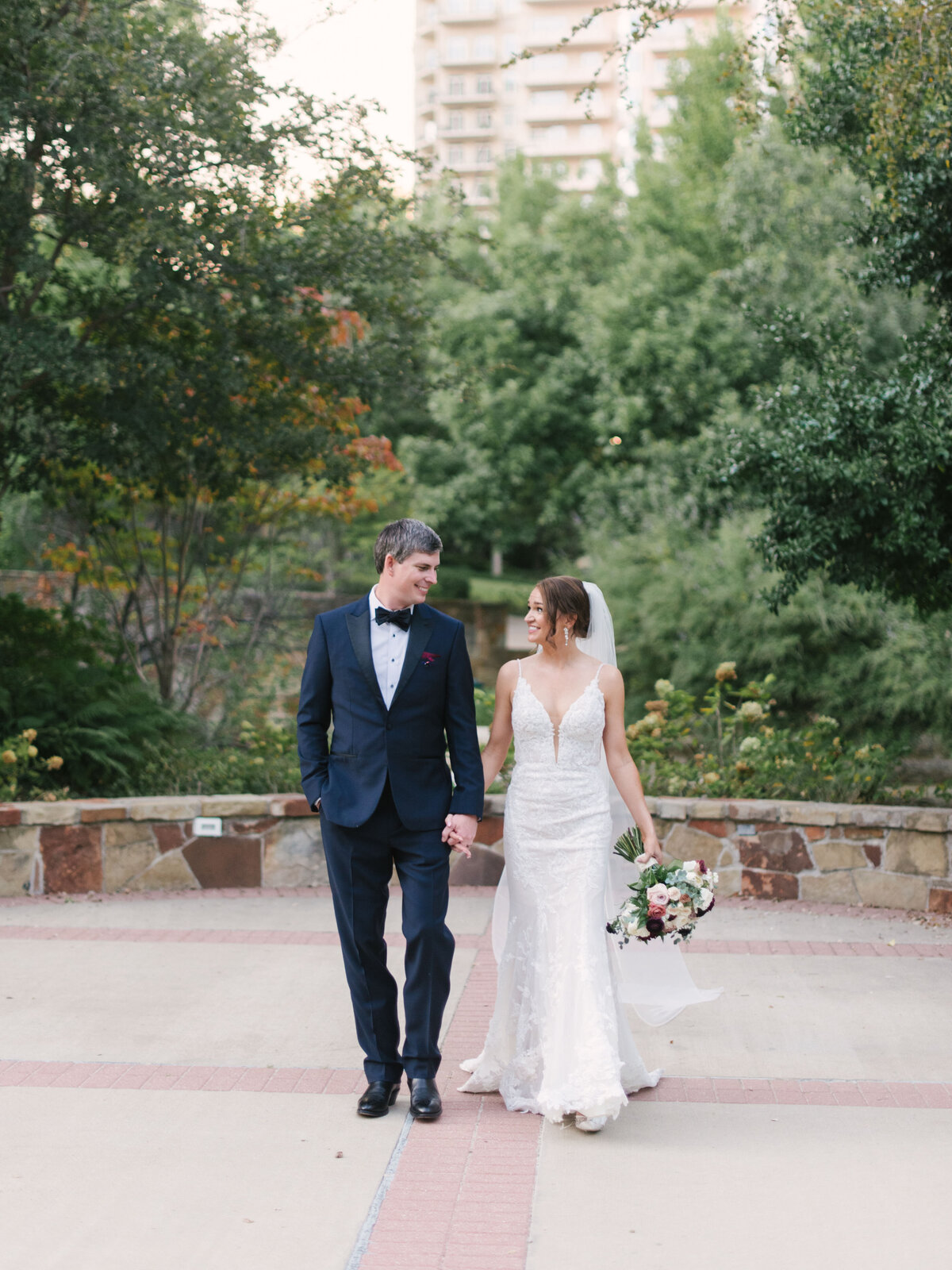 Arlington Hall Lee park wedding anna smith photography dallas texas wedding photographer 1076